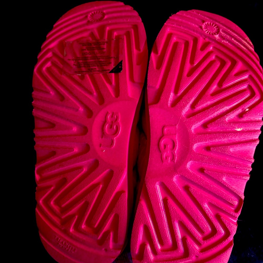 Kids UGG slippers